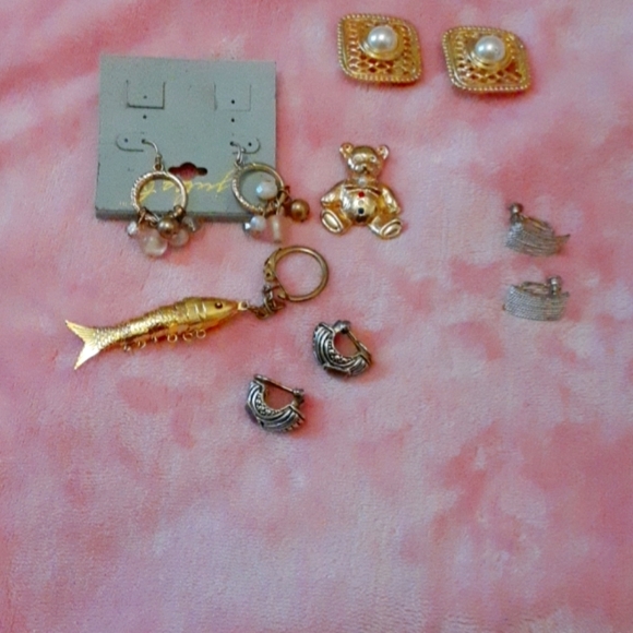 Jewelry - Picture 2 of 2